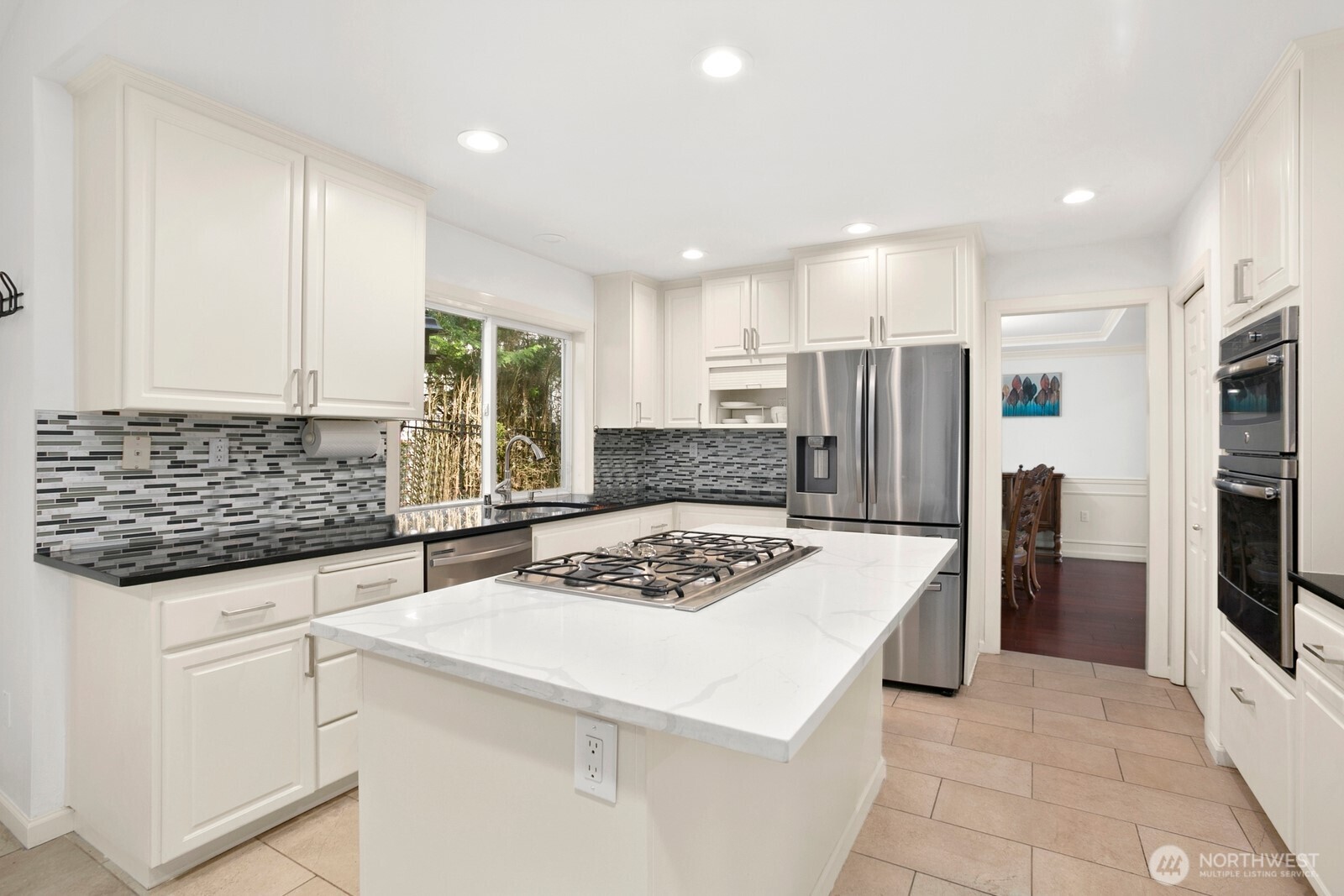 Issaquah, Washington, 98027, United States, 4 Bedrooms Bedrooms, ,3 BathroomsBathrooms,Residential,Active,2036026
