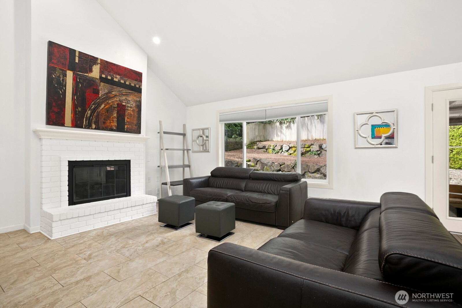 Issaquah, Washington, 98027, United States, 4 Bedrooms Bedrooms, ,3 BathroomsBathrooms,Residential,Active,2036026