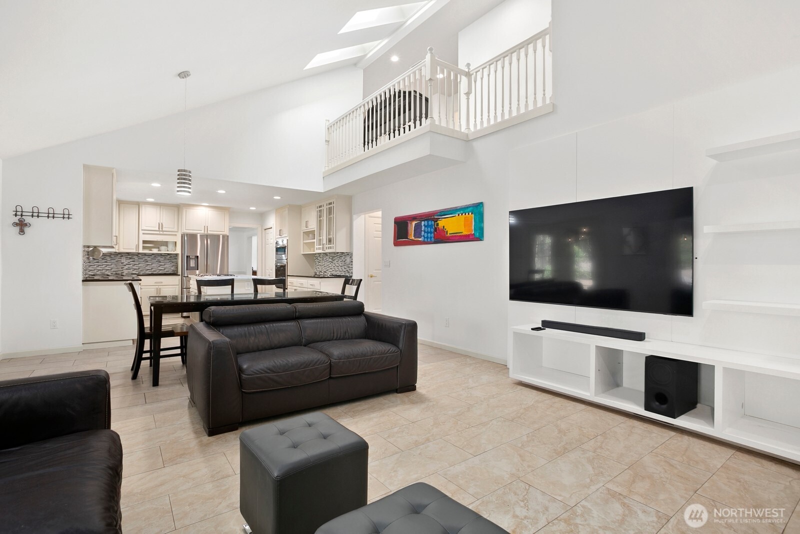 Issaquah, Washington, 98027, United States, 4 Bedrooms Bedrooms, ,3 BathroomsBathrooms,Residential,Active,2036026