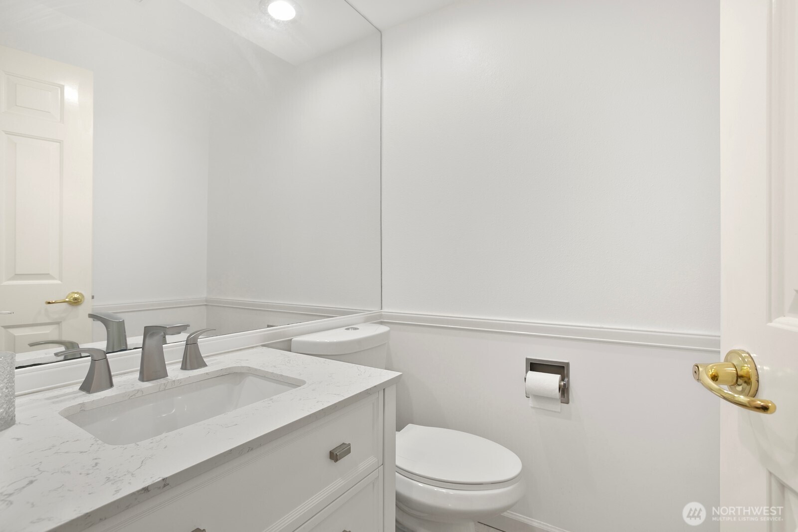 Issaquah, Washington, 98027, United States, 4 Bedrooms Bedrooms, ,3 BathroomsBathrooms,Residential,Active,2036026