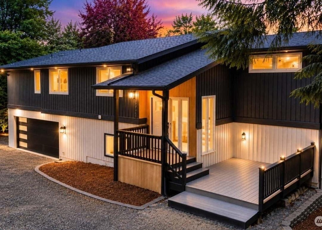 Photo of 5755 Blakely Avenue NE, Bainbridge Island, WA 98110 (MLS # 2595886)