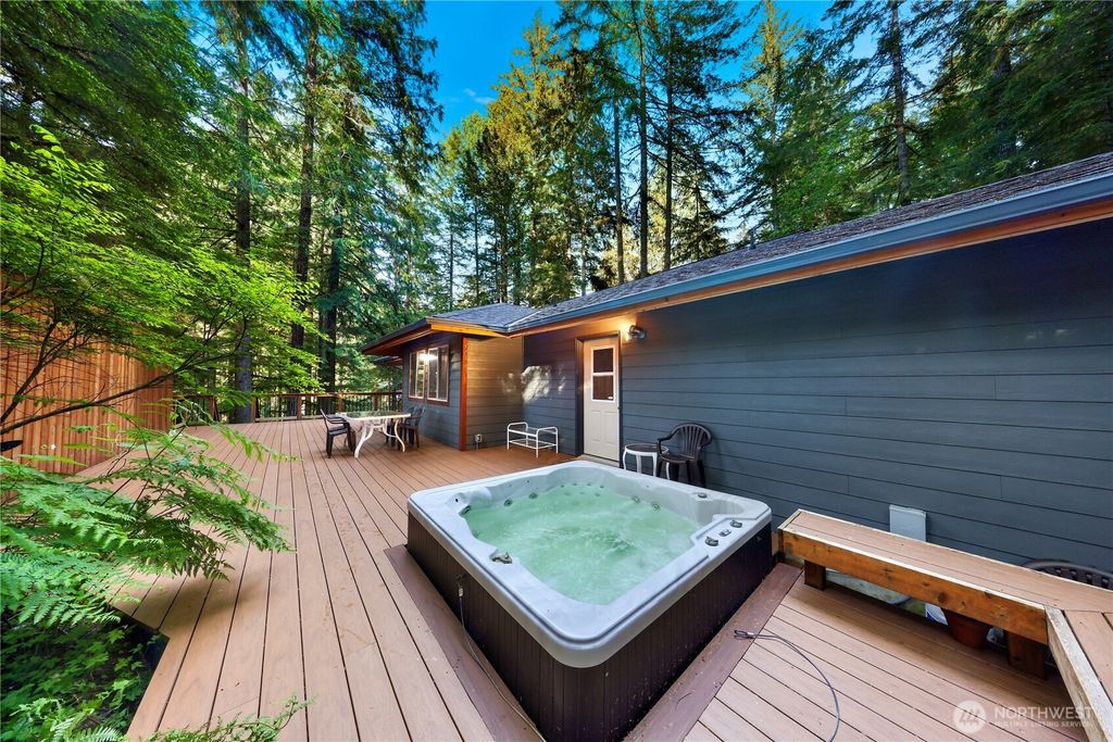 Photo of 6929 Baker Circle, Deming, WA 98244 (MLS # 2526390)