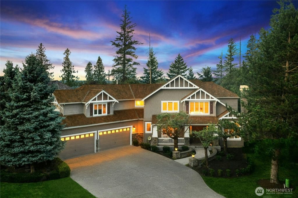 Photo of 2070 277th Avenue SE, Sammamish, WA 98075 (MLS # 2427985)