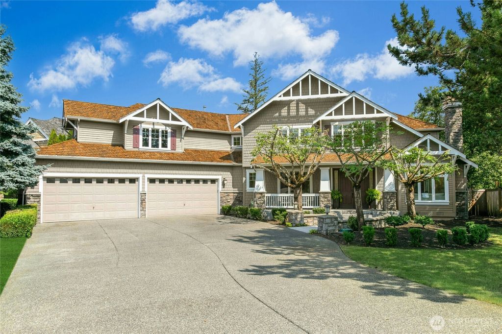 Photo of 2070 277th Avenue SE, Sammamish, WA 98075 (MLS # 2427985)