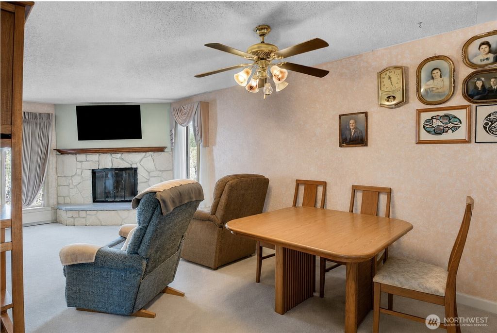 Photo of 8015 196th Street SW #4A, Edmonds, WA 98026 (MLS # 2545962)