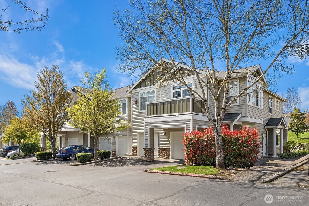 Photo of 1855 Trossachs Boulevard SE #1401, Sammamish, WA 98075 (MLS # 2393026)
