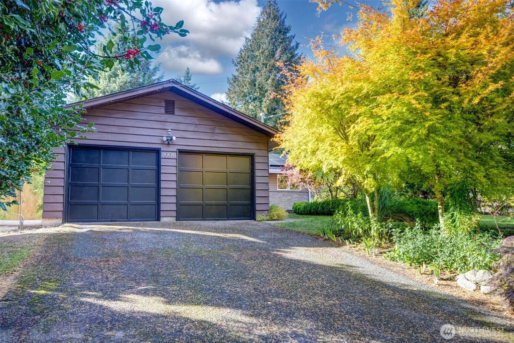 Photo of 20011 Palatine Avenue N, Shoreline, WA 98133 (MLS # 2444155)