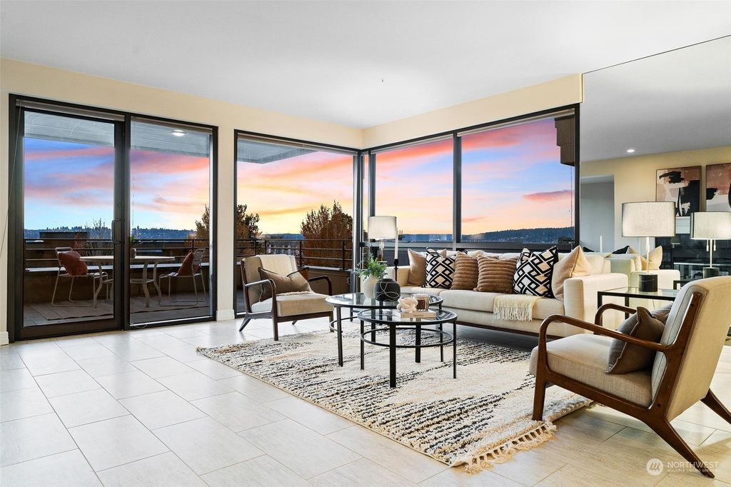 Photo of 735 1st Street S #102, Kirkland, WA 98033 (MLS # 2173777)