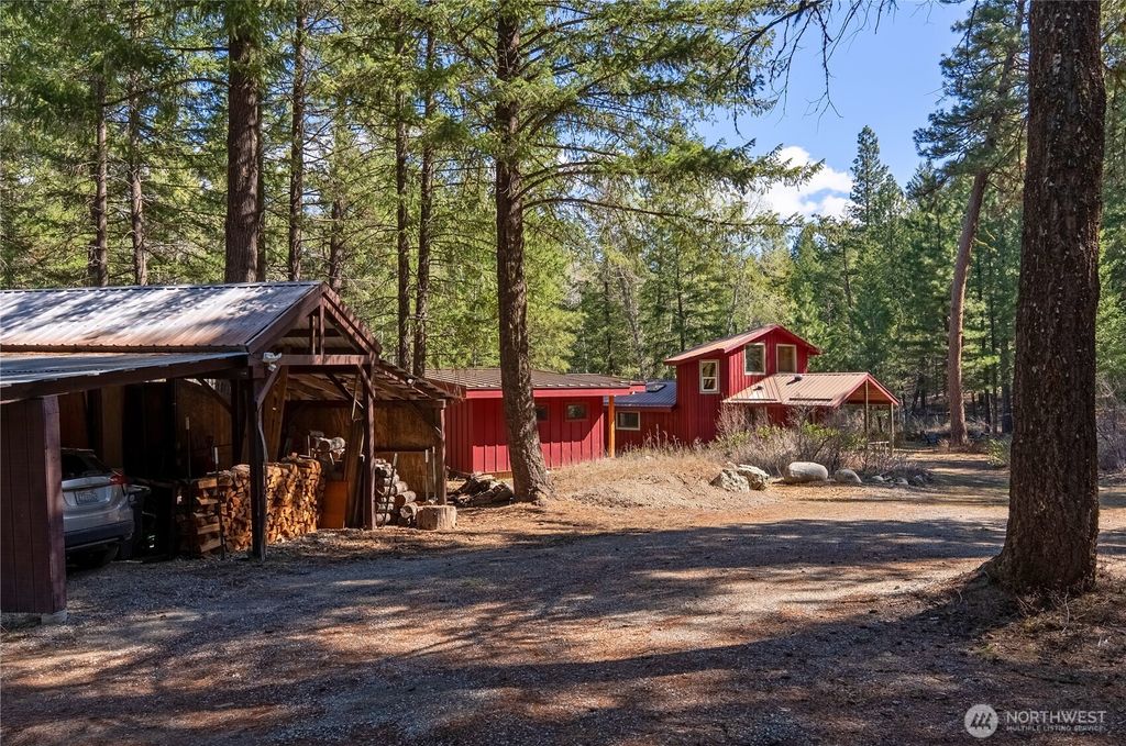 Photo of 74 W Buttermilk Creek Road, Twisp, WA 98856 (MLS # 2508300)