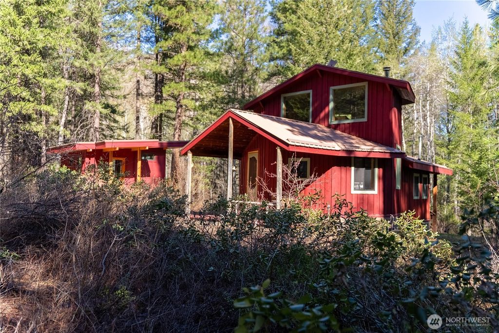 Photo of 74 W Buttermilk Creek Road, Twisp, WA 98856 (MLS # 2508300)