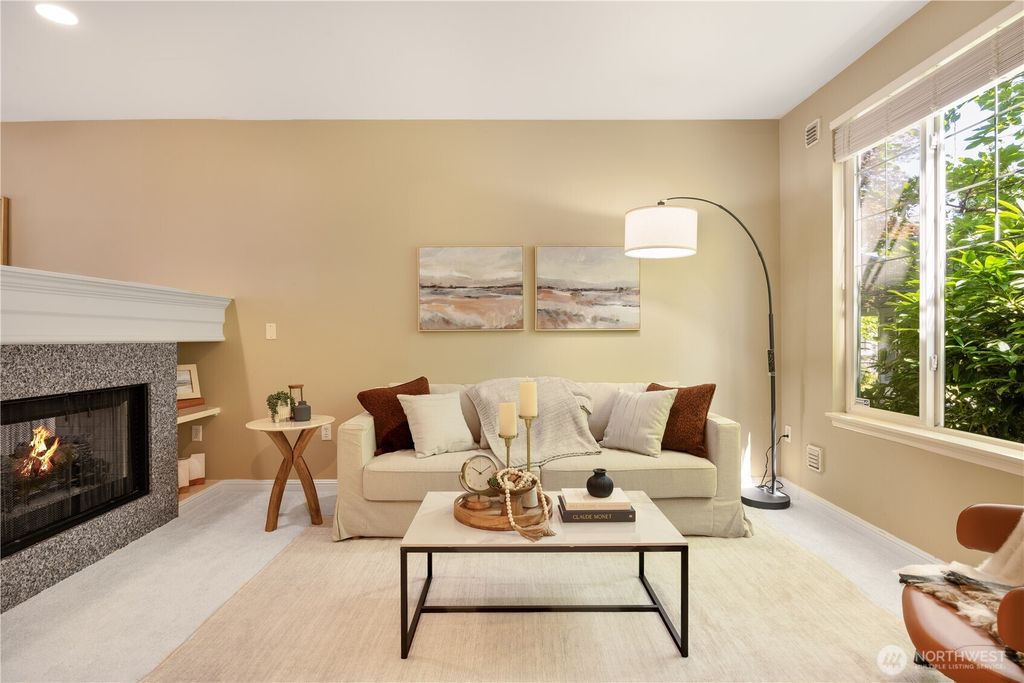 Photo of 12330 NE 92nd Lane #402, Kirkland, WA 98033 (MLS # 2556353)