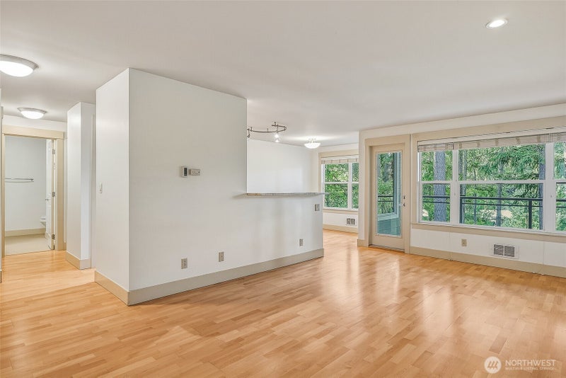 22910 90th Avenue W E304