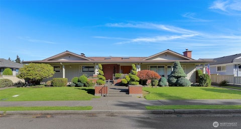 Photo of 3218 Viewcrest Drive NE, Bremerton, WA 98310 (MLS # 2591165)