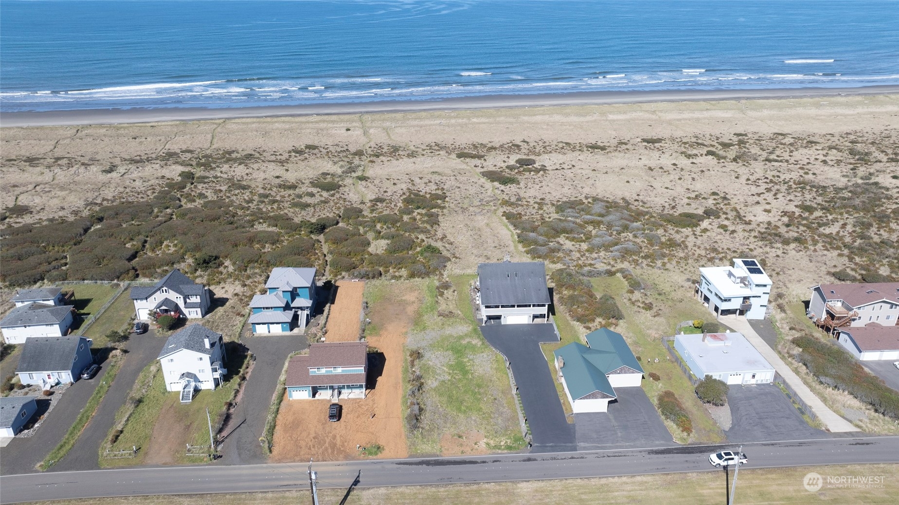 1077 Ocean Shores Boulevard SW
