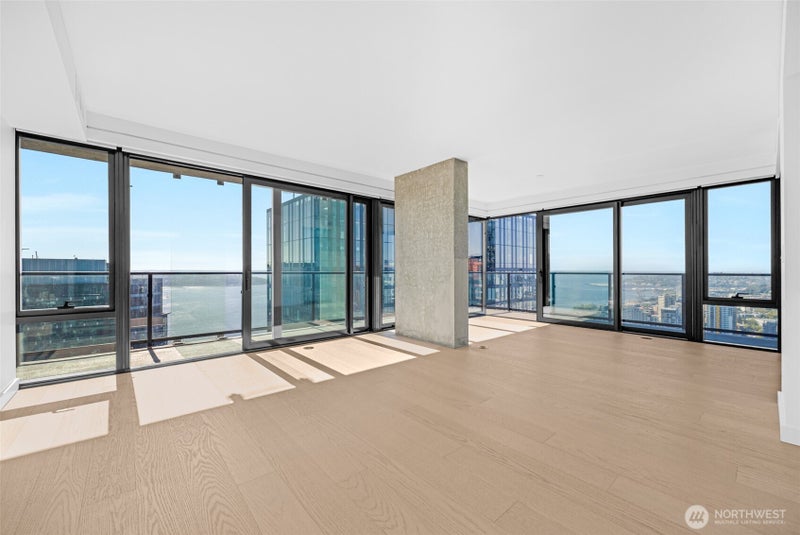 300 Virginia Street 4111