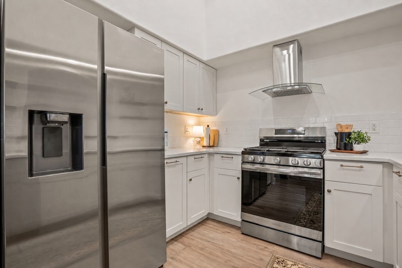 4782 Oyster Drive