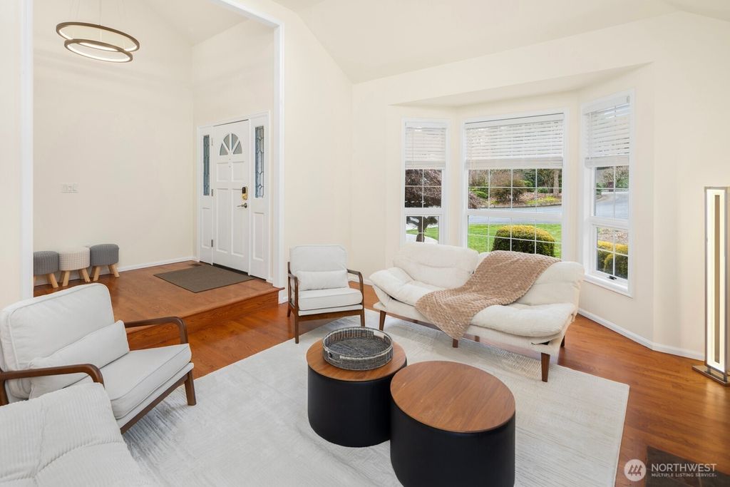 Photo of 14916 NE 76th Court, Redmond, WA 98052 (MLS # 2486569)