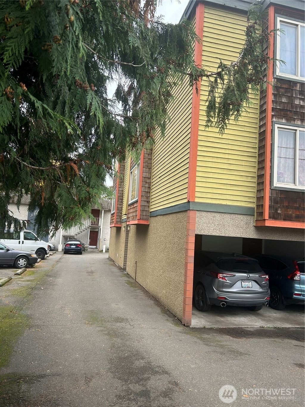 Photo of 13717 32nd Avenue NE, Seattle, WA 98125 (MLS # 2445016)