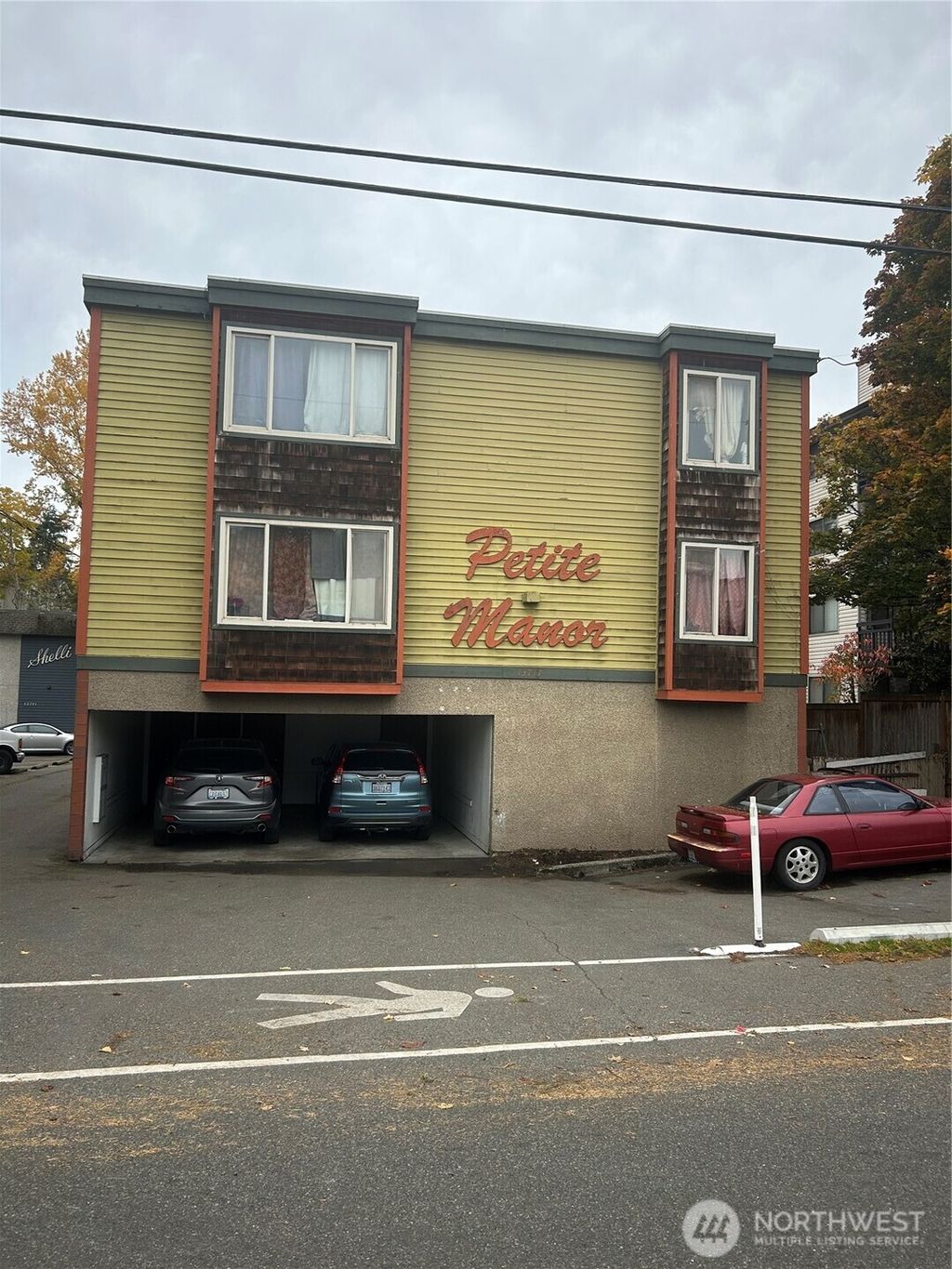 Photo of 13717 32nd Avenue NE, Seattle, WA 98125 (MLS # 2445016)