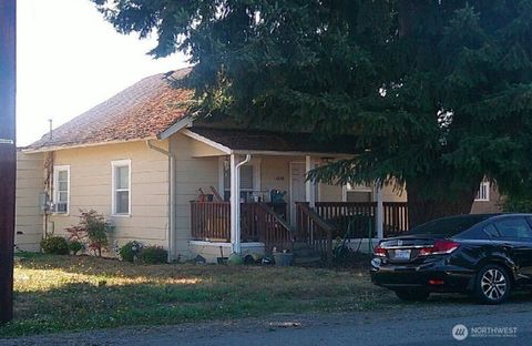 Photo of 1014 S Tower Avenue, Centralia, WA 98531 (MLS # 2488299)