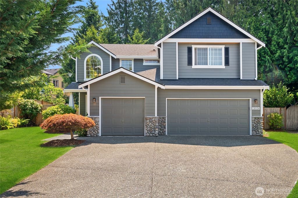 Photo of 13524 43rd Avenue SE, Mill Creek, WA 98012 (MLS # 2401055)