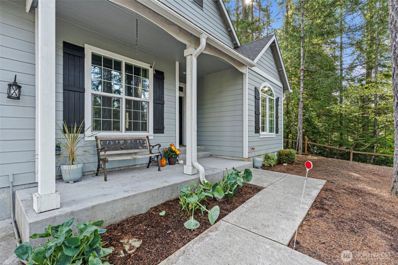 161 E Lake Forest Drive