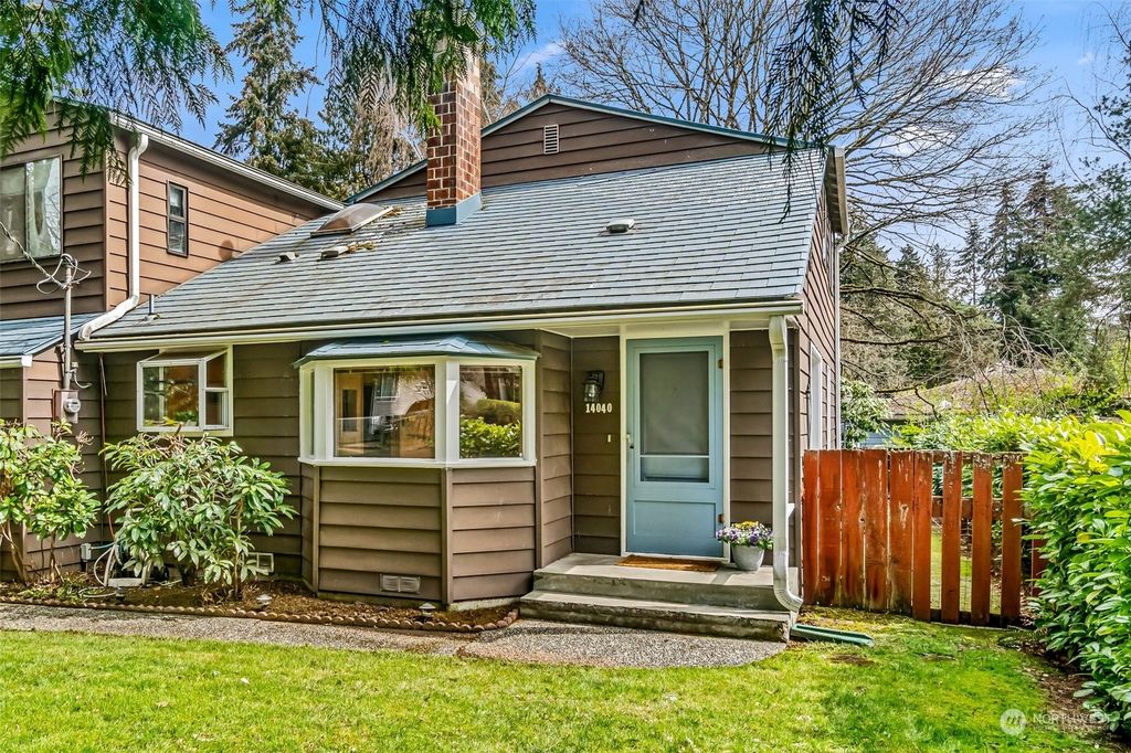 Photo of 14040 19th Avenue NE, Seattle, WA 98125 (MLS # 2053153)