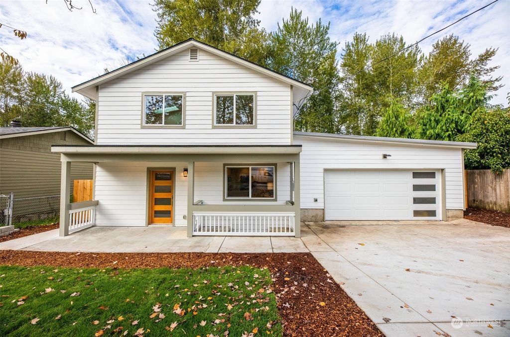 Photo of 5431 18th Avenue SW, Seattle, WA 98106 (MLS # 2171631)