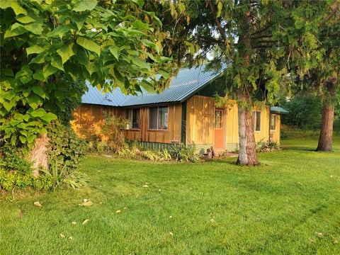 Photo of 213 Ash Street N, Omak, WA 98841 (MLS # 2598964)