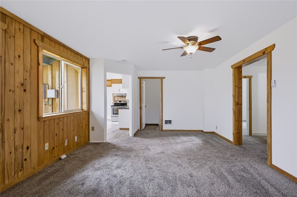 Photo of 213 Ash Street N, Omak, WA 98841 (MLS # 2598964)