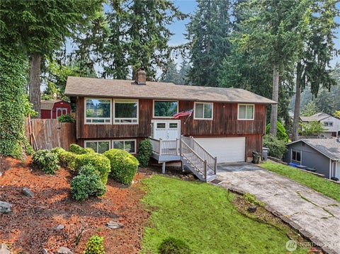Photo of 5310 W Tapps Drive E, Lake Tapps, WA 98391 (MLS # 2565353)