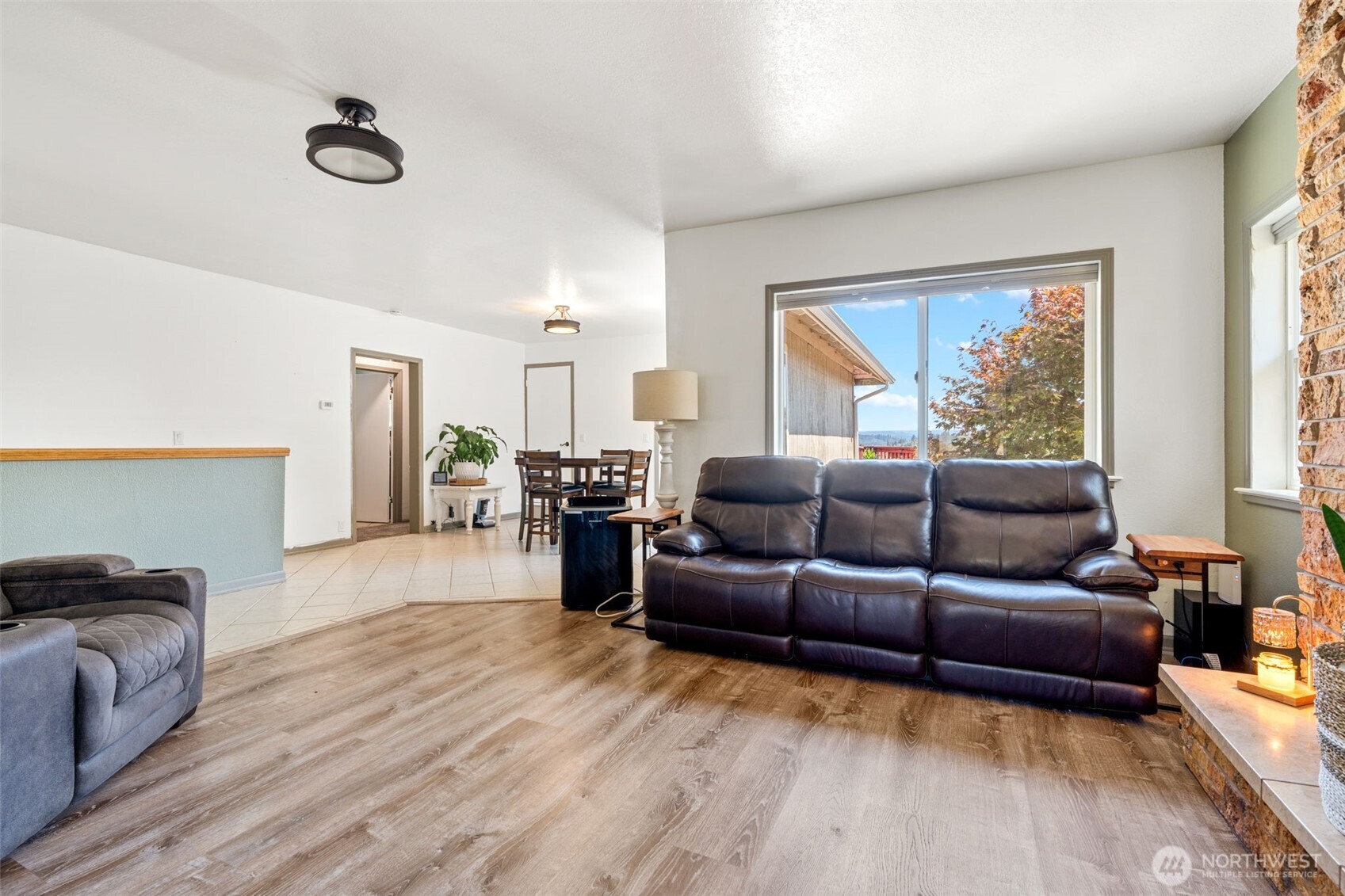 719 Peters