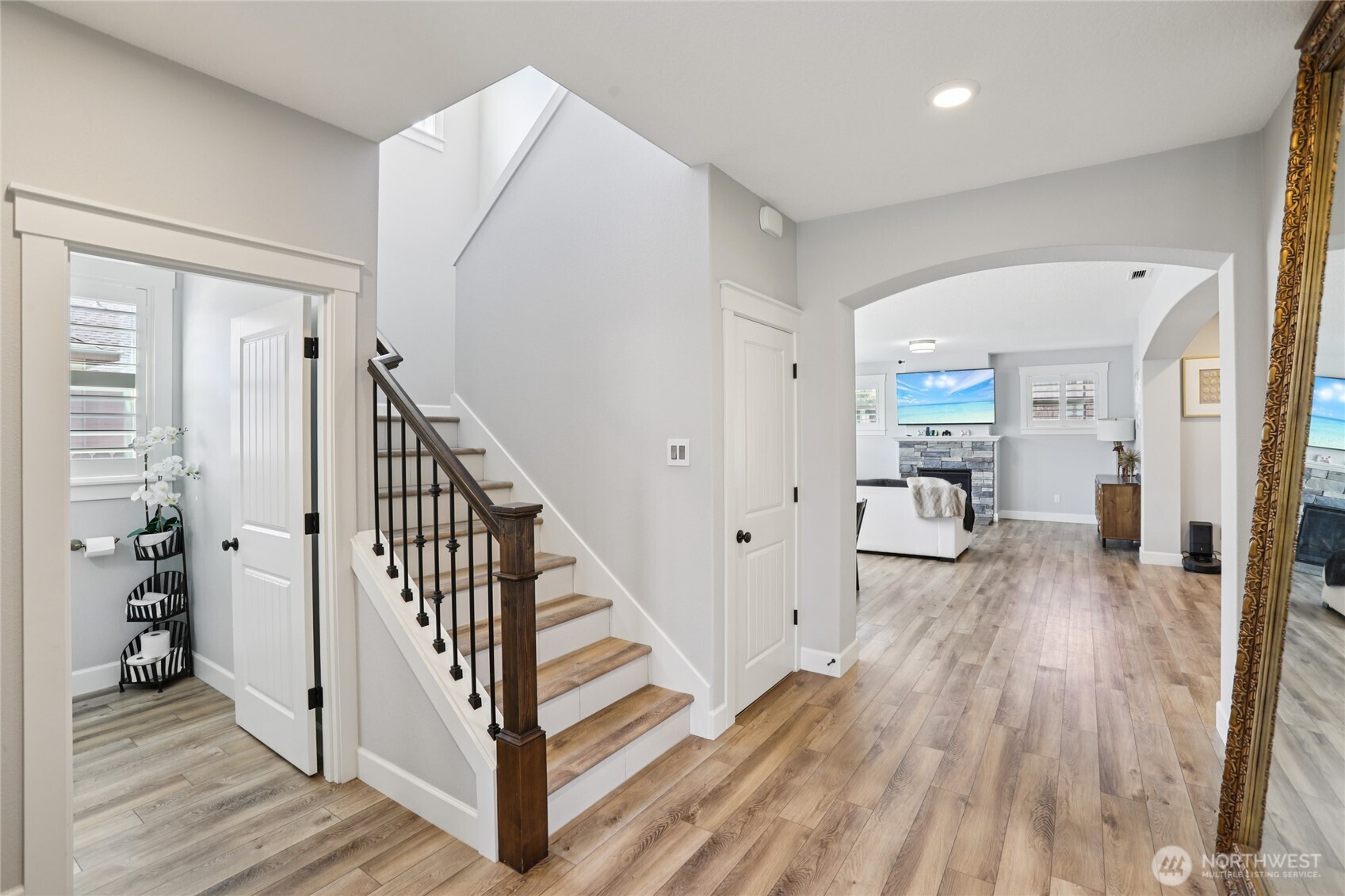 810 NE 27th Street