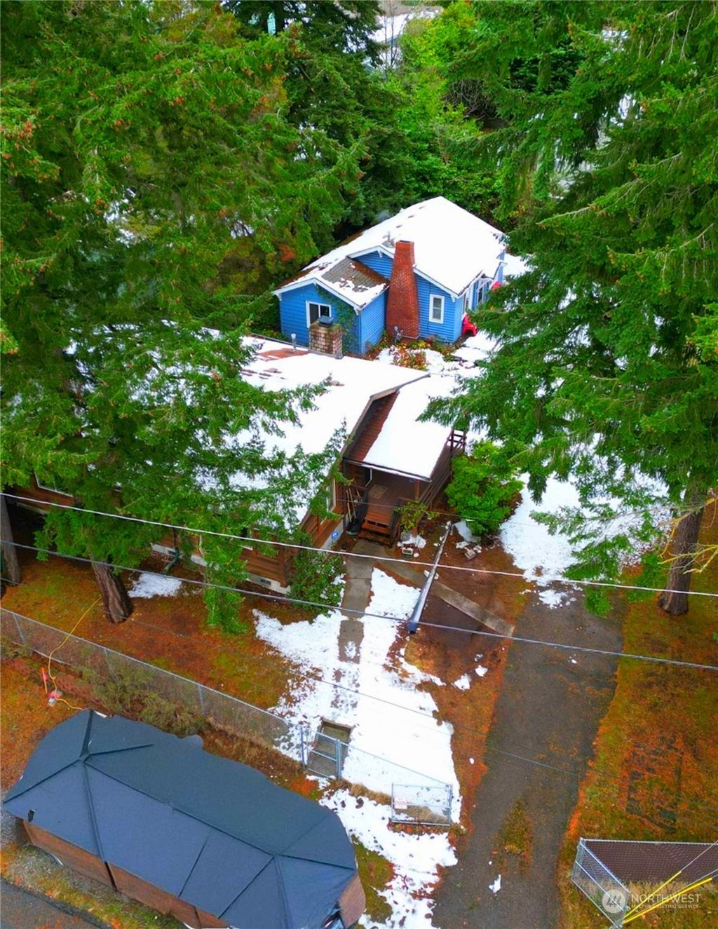 Photo of 14508 Sixth Avenue NE, Shoreline, WA 98155 (MLS # 2320306)