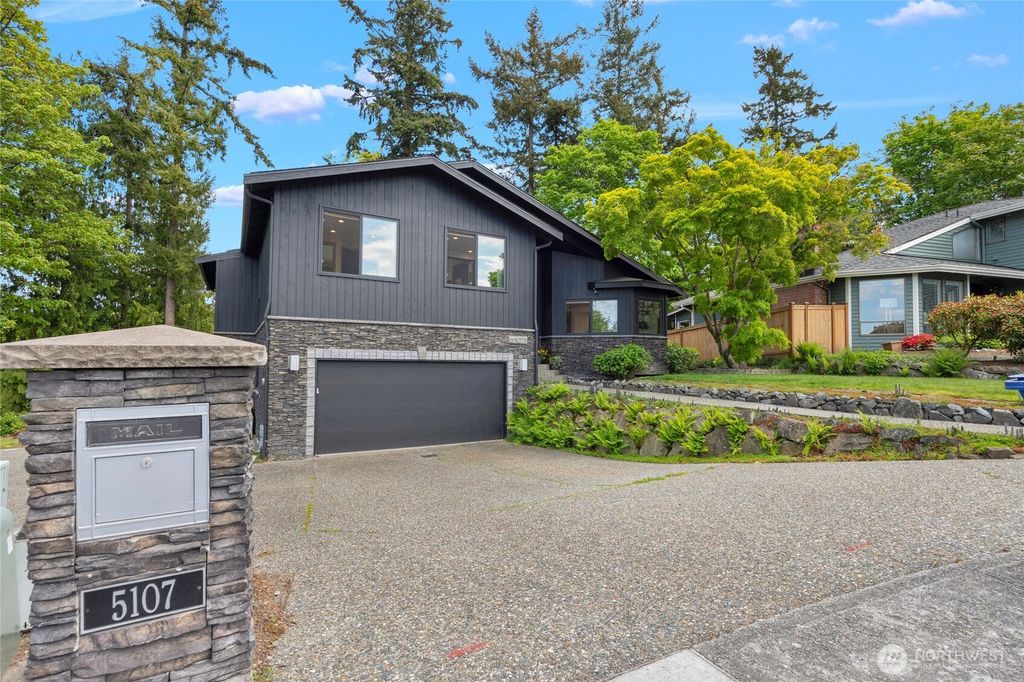 Photo of 5107 23rd Avenue W, Everett, WA 98203 (MLS # 2369114)