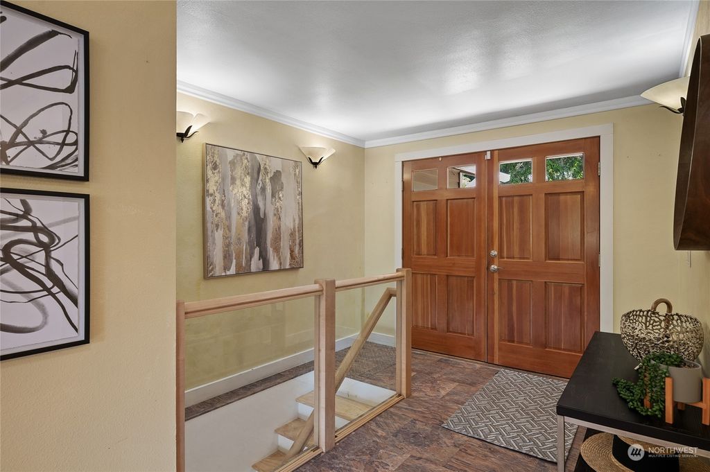 Photo of 4875 123rd Place SE, Bellevue, WA 98006 (MLS # 2223887)