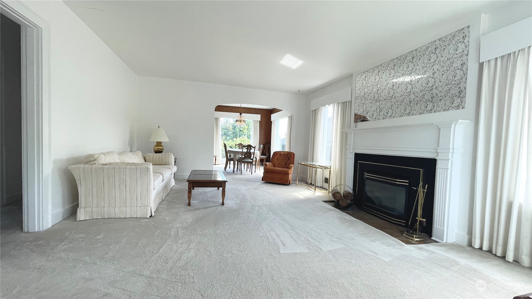 1611 W 7th Street