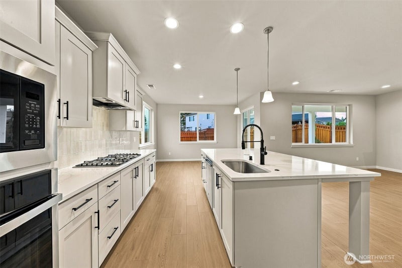 20334 146th Street Ct E 703