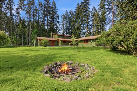 Photo of 13013 224th Street E, Graham, WA 98338 (MLS # 2567930)