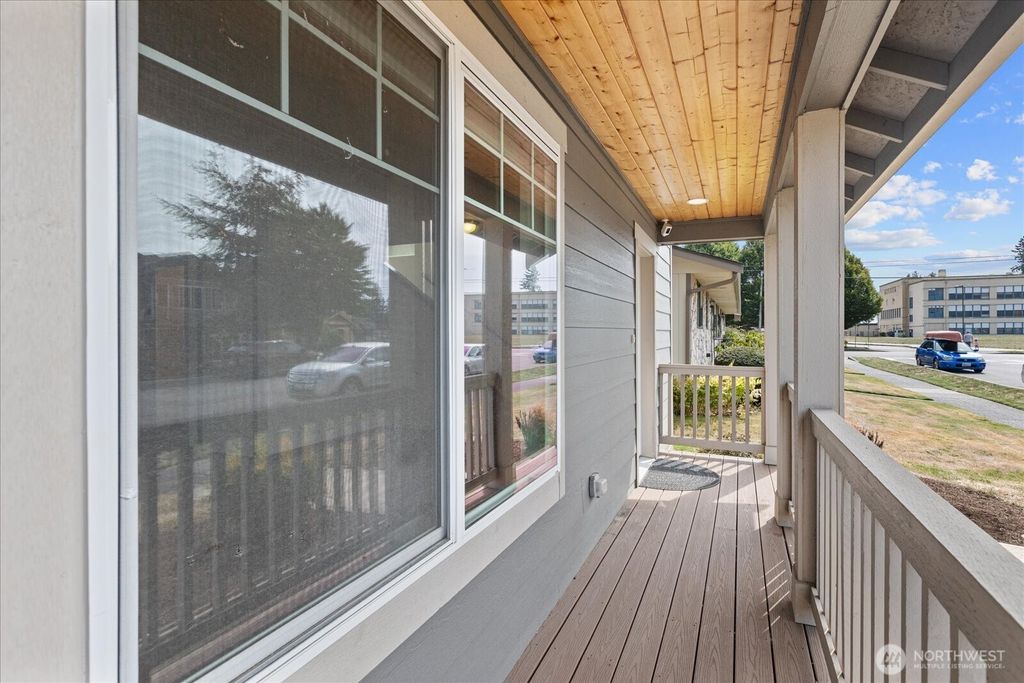 Photo of 113 N Lenore Ave Ave, Arlington, WA 98223 (MLS # 2428231)