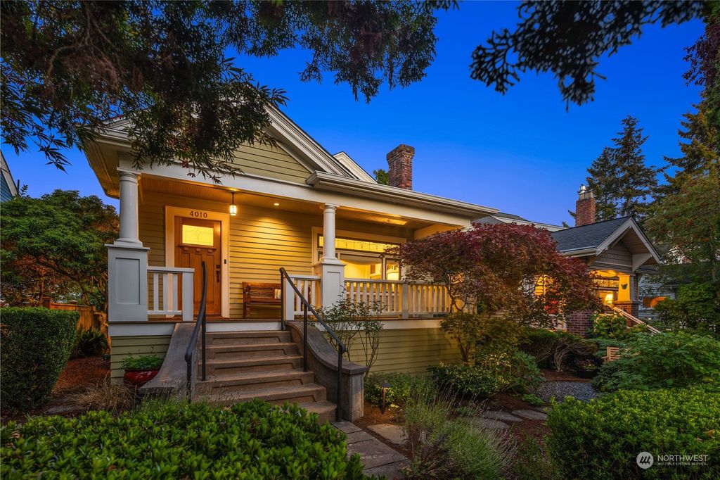 Photo of 4010 Evanston Avenue N, Seattle, WA 98103 (MLS # 2285653)