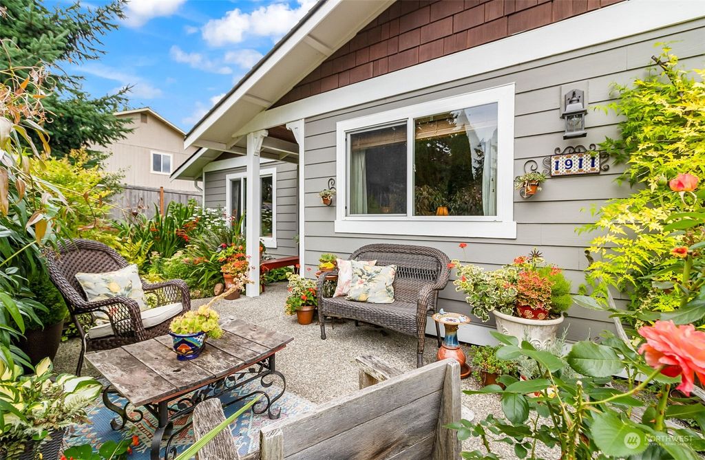 Photo of 1911 Northlake Avenue, Snohomish, WA 98290 (MLS # 2294222)