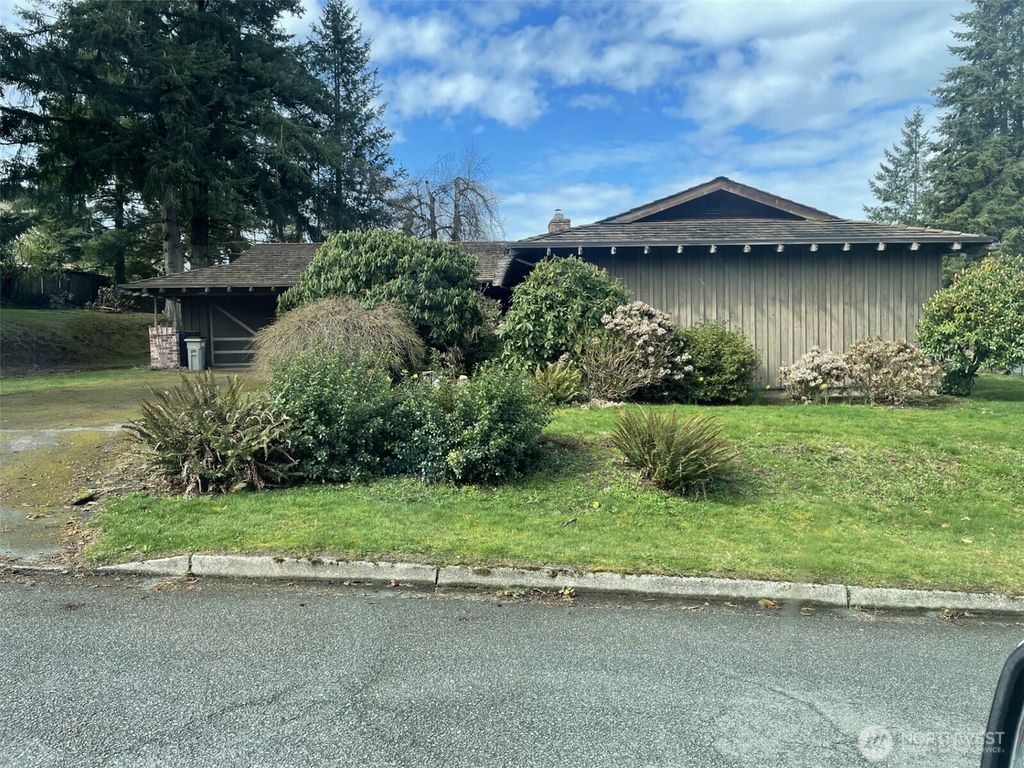 Photo of 21408 36th Avenue W, Mountlake Terrace, WA 98043 (MLS # 2353603)