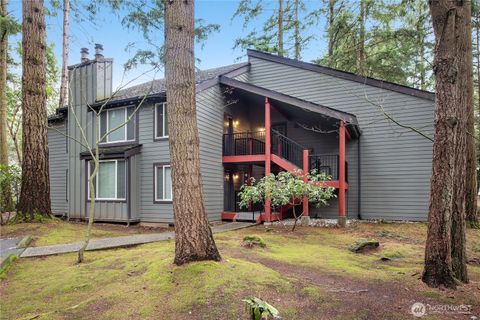 Photo of 14526 NE 31st Street #16-C, Bellevue, WA 98007 (MLS # 2503145)