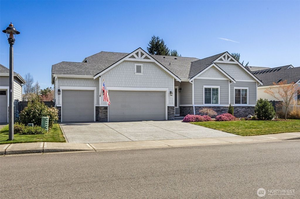 Photo of 15715 133rd Avenue E, Puyallup, WA 98374 (MLS # 2498824)