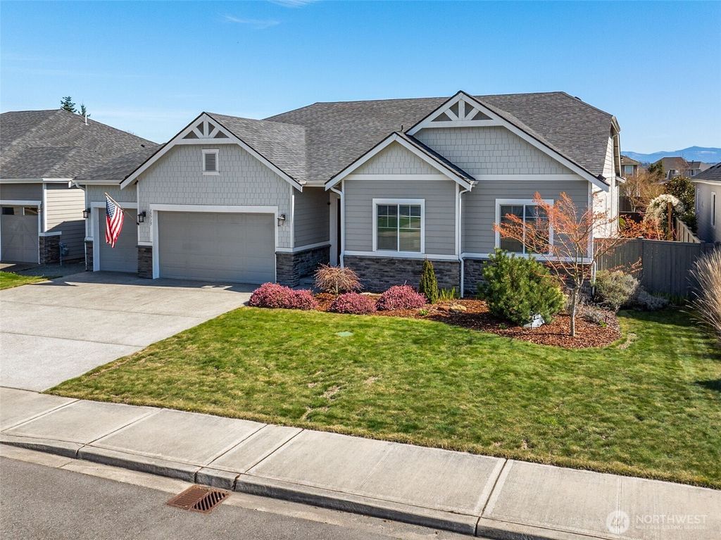 Photo of 15715 133rd Avenue E, Puyallup, WA 98374 (MLS # 2498824)