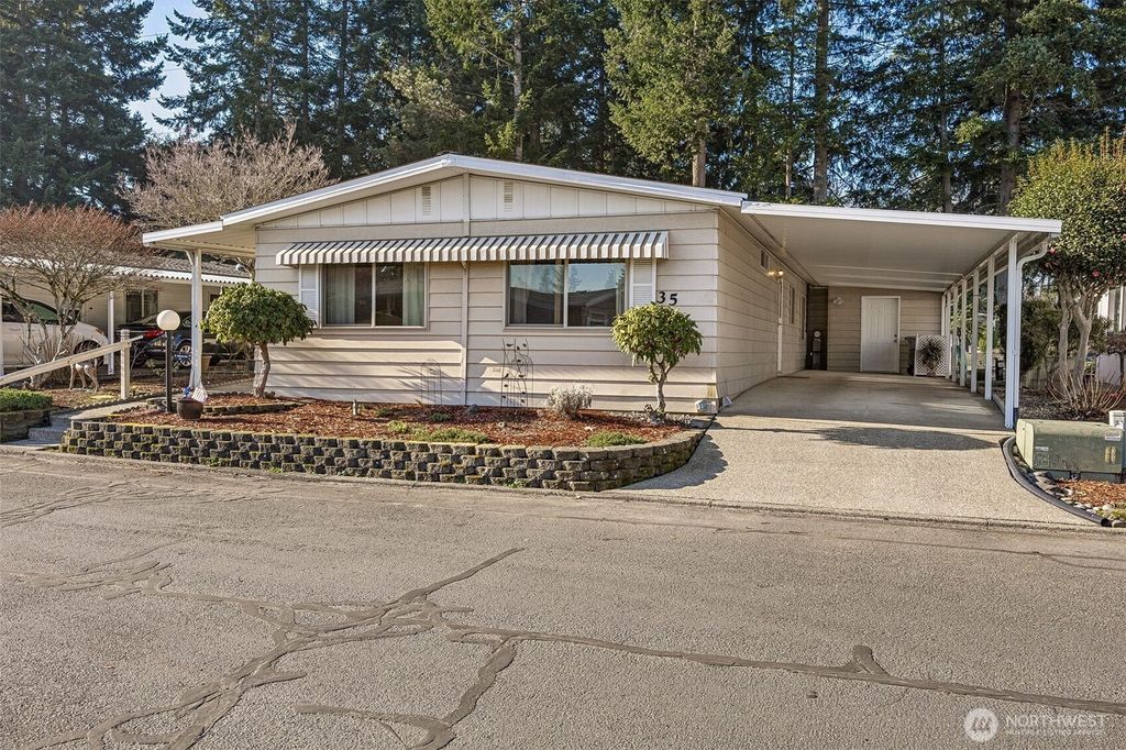 Photo of 201 Union Avenue SE #35, Renton, WA 98059 (MLS # 2469969)