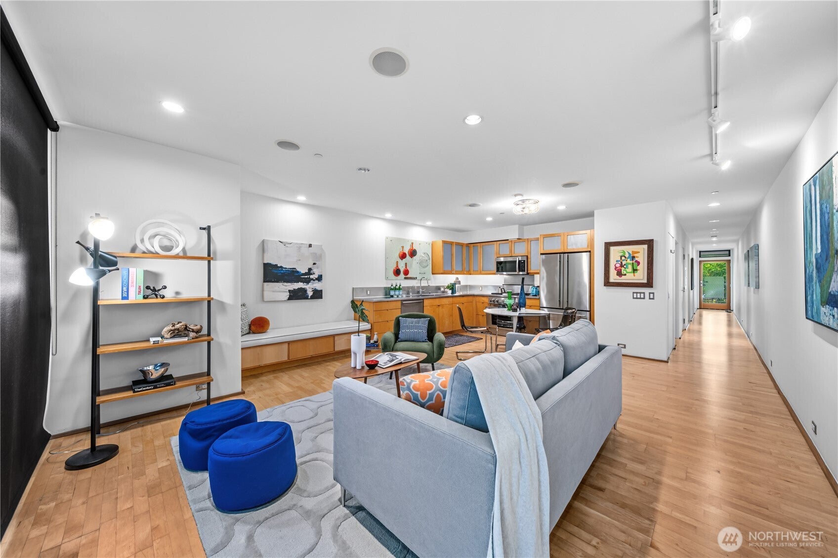 5611 University Way NE 200B