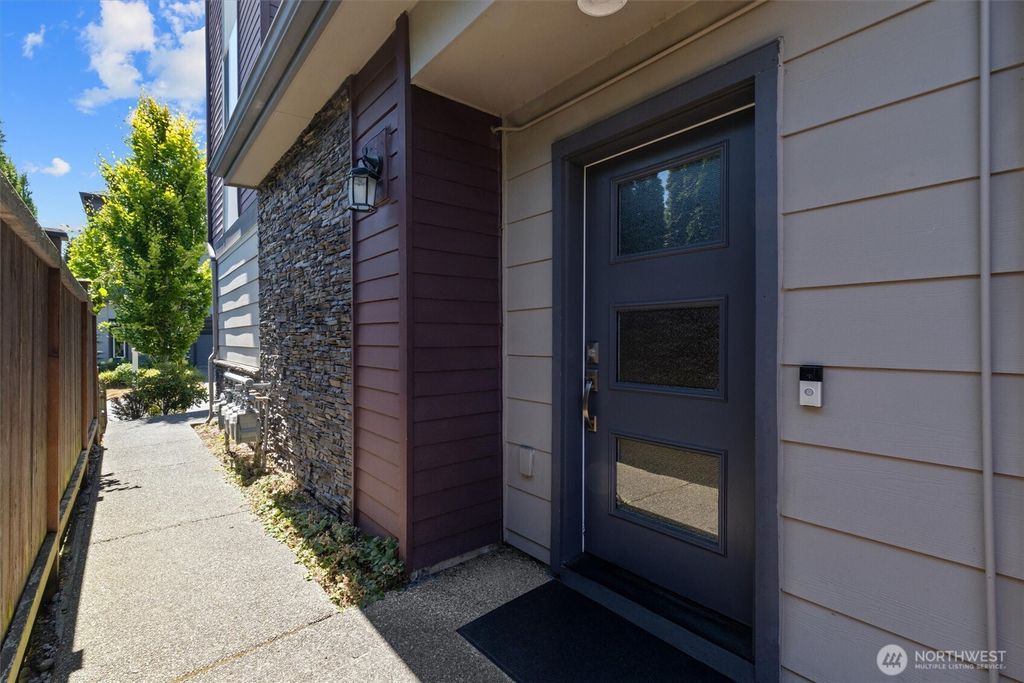 Photo of 2007 130th Place SW #G, Everett, WA 98204 (MLS # 2407824)