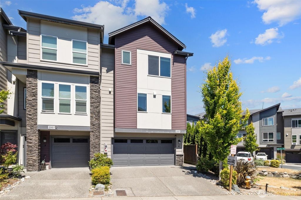 Photo of 2007 130th Place SW #G, Everett, WA 98204 (MLS # 2407824)